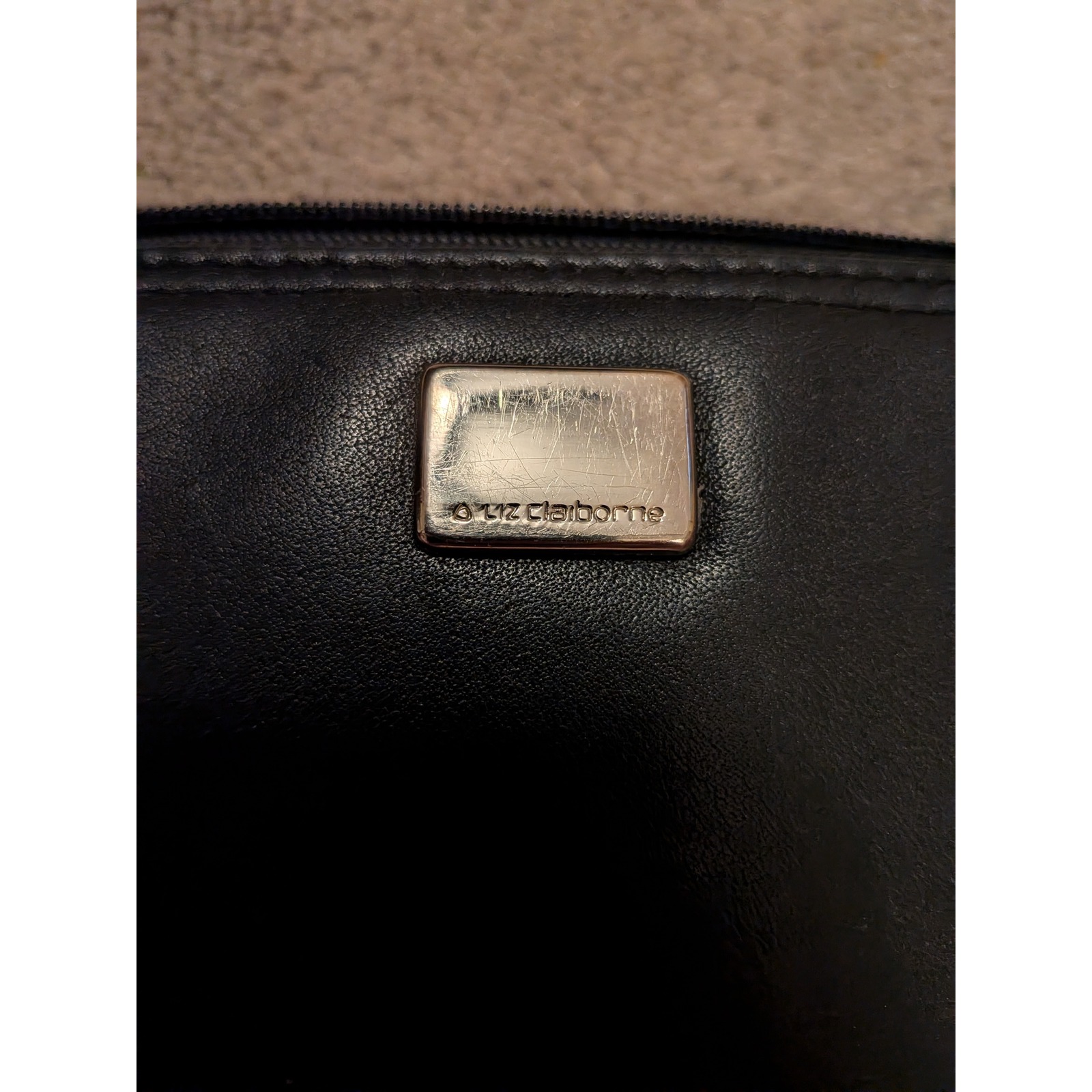 Liz Claiborne Black Genuine Leather Zip Around Continental Wallet Gold Logo